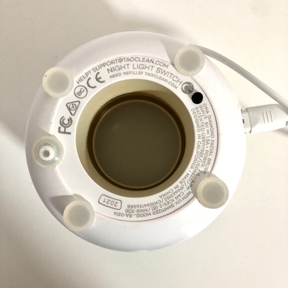 ONA Diamond Facial Cleansing Brush - Picture 9 of 12